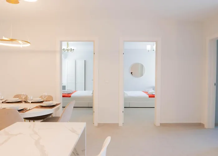 Ultra Modern Off St Julians