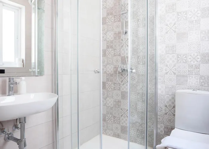 Ultra Modern Off St Julians Apartamento *