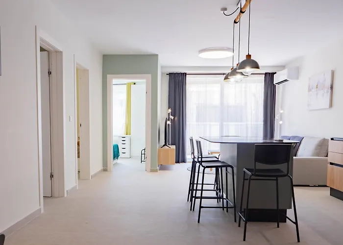 Ultra Modern Off St Julians Apartamento